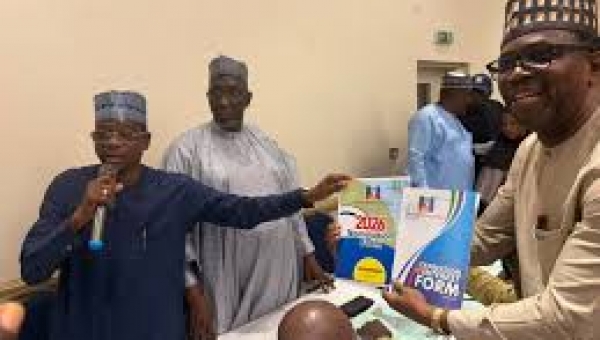 Ogun 2027: Yayi picks APC governorship nomination forms